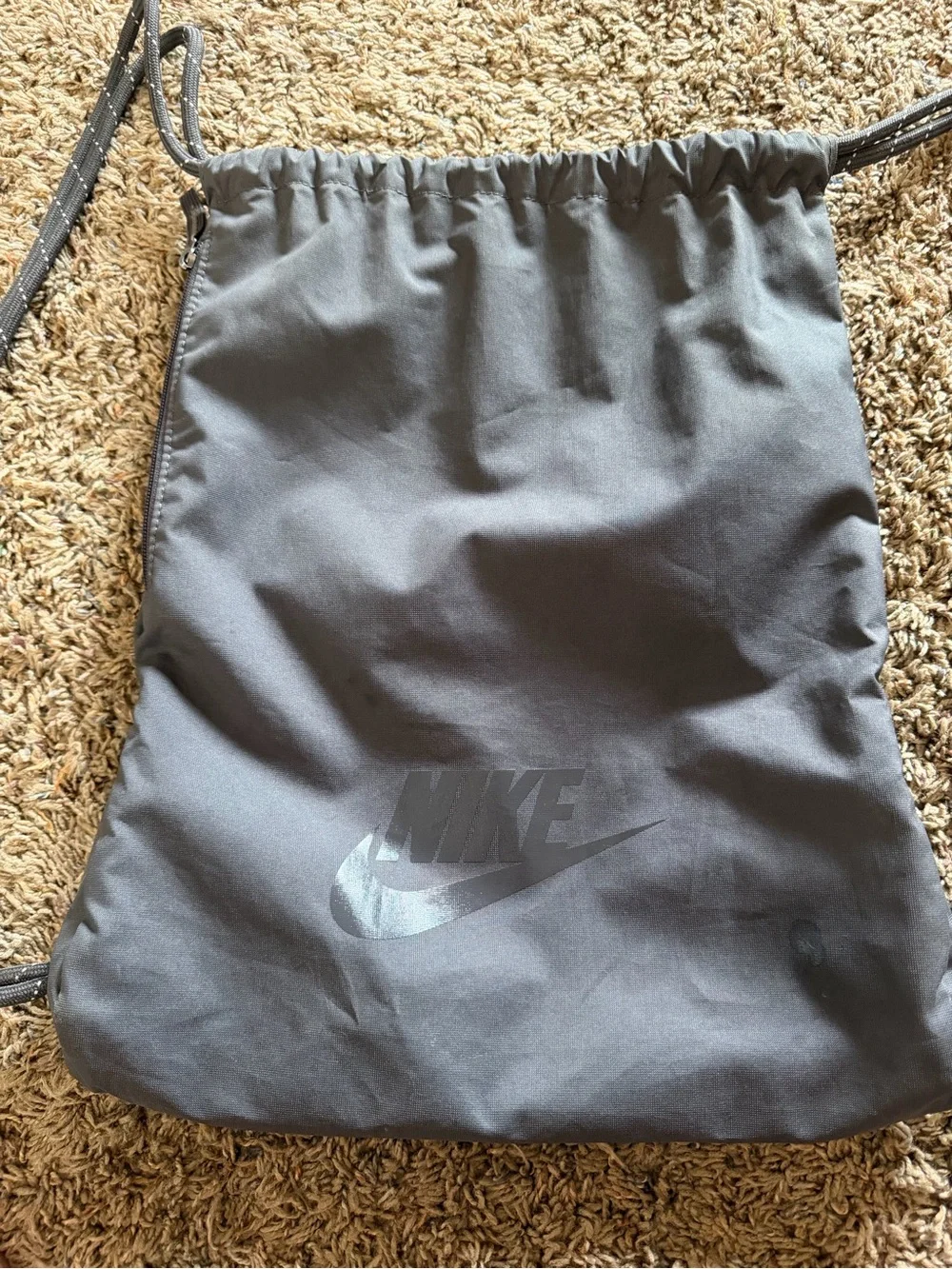 Nike Men’s Charcoal Gray Drawstring Backpack